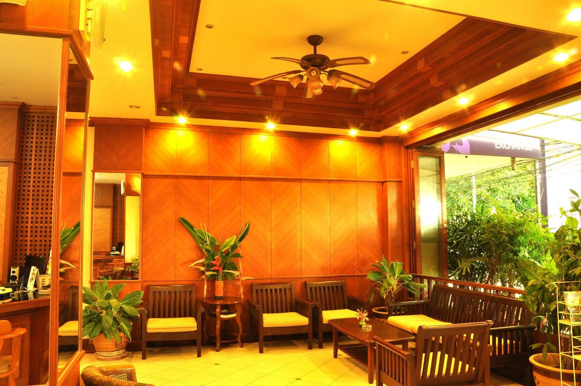 OYO 385 Aonang President Hotel Ao Nang Buitenkant foto