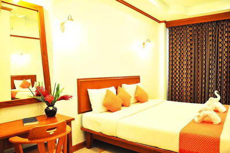 OYO 385 Aonang President Hotel Ao Nang Buitenkant foto