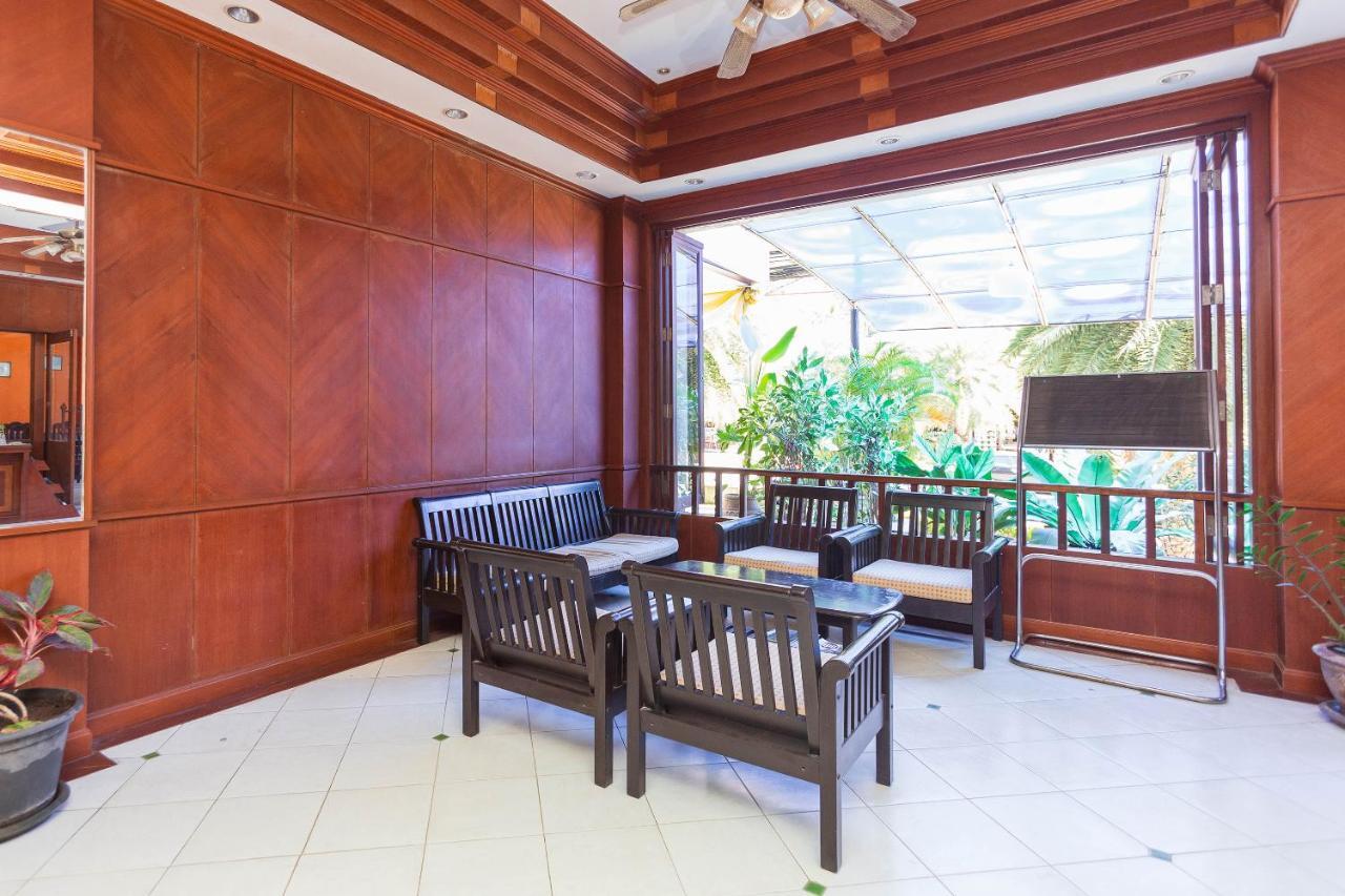 OYO 385 Aonang President Hotel Ao Nang Buitenkant foto